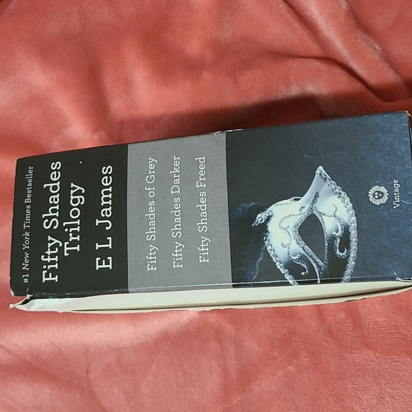 Fifty Shades Of Grey Book Series - Picture 8 of 16